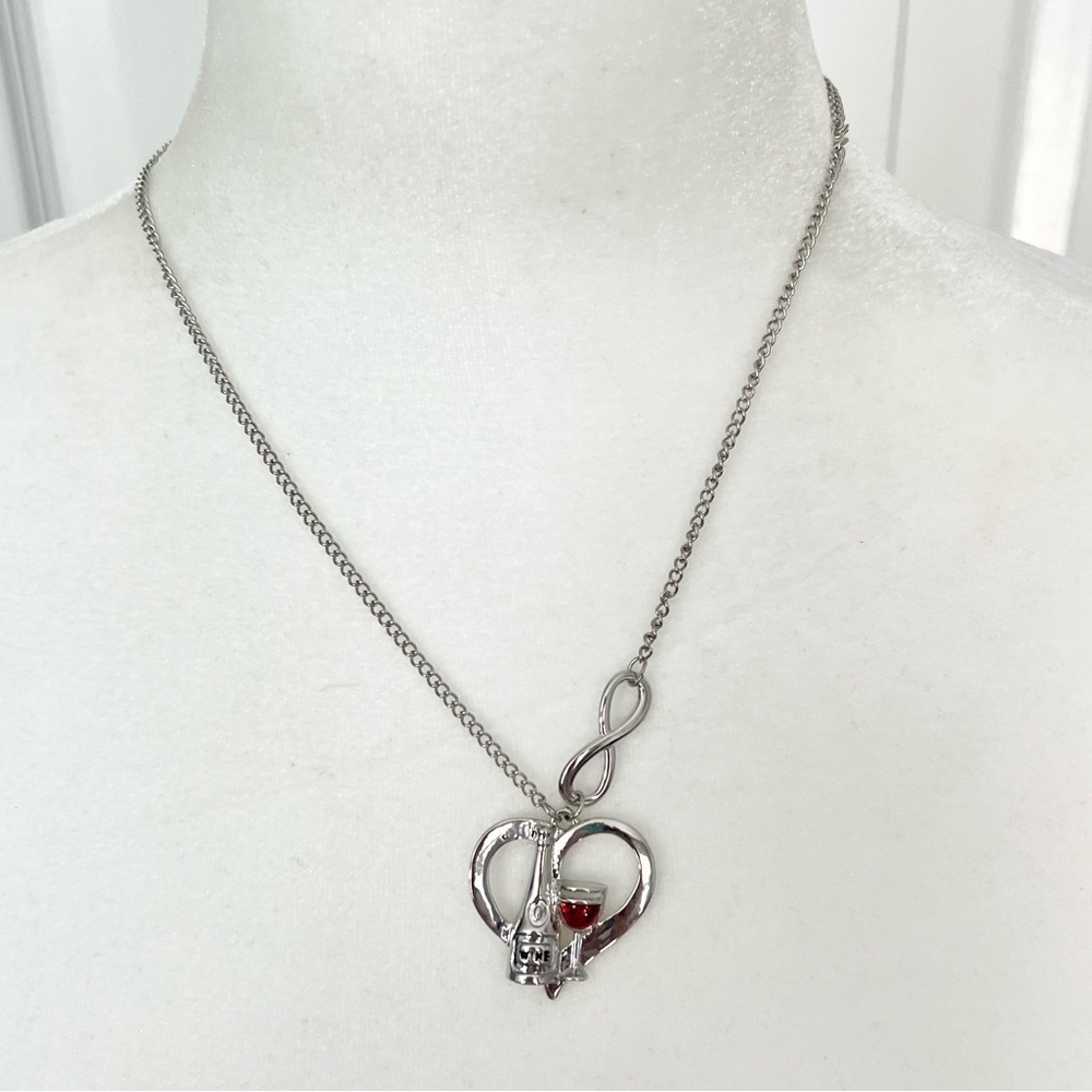🍭6/$30 Silver tone heart love red wine pendant necklace
